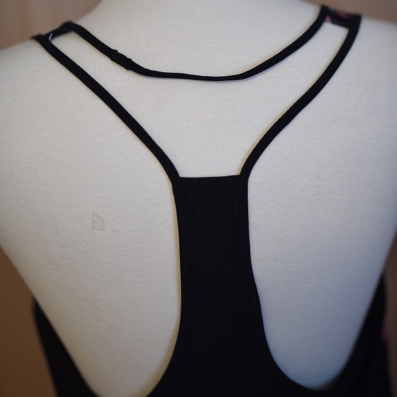 Rare Lululemon Workout Tank - Picture 5 of 7